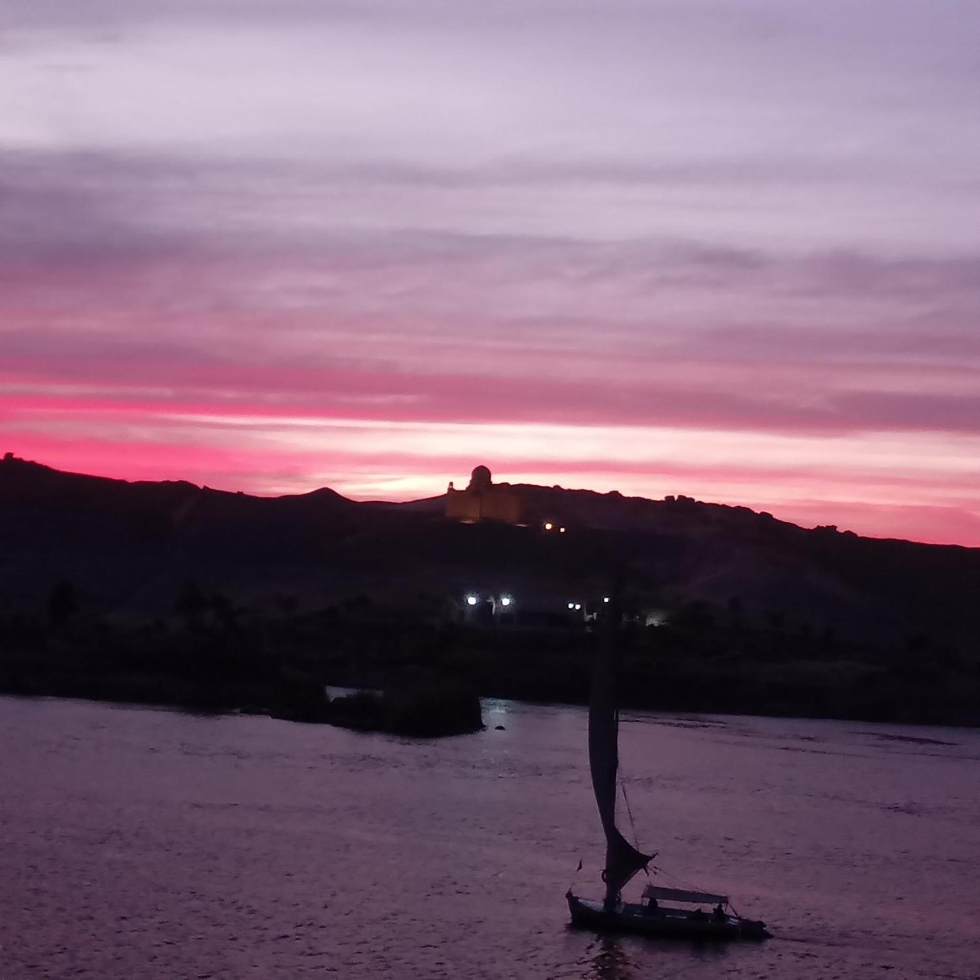 Hooly Nubian Hotel Aswan Exterior photo