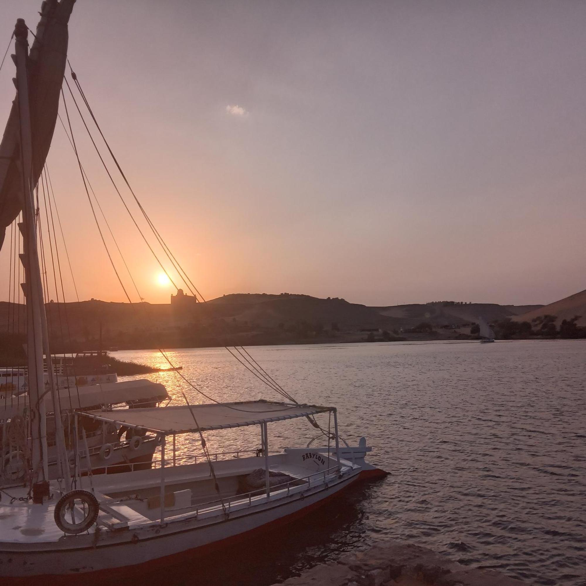 Hooly Nubian Hotel Aswan Exterior photo